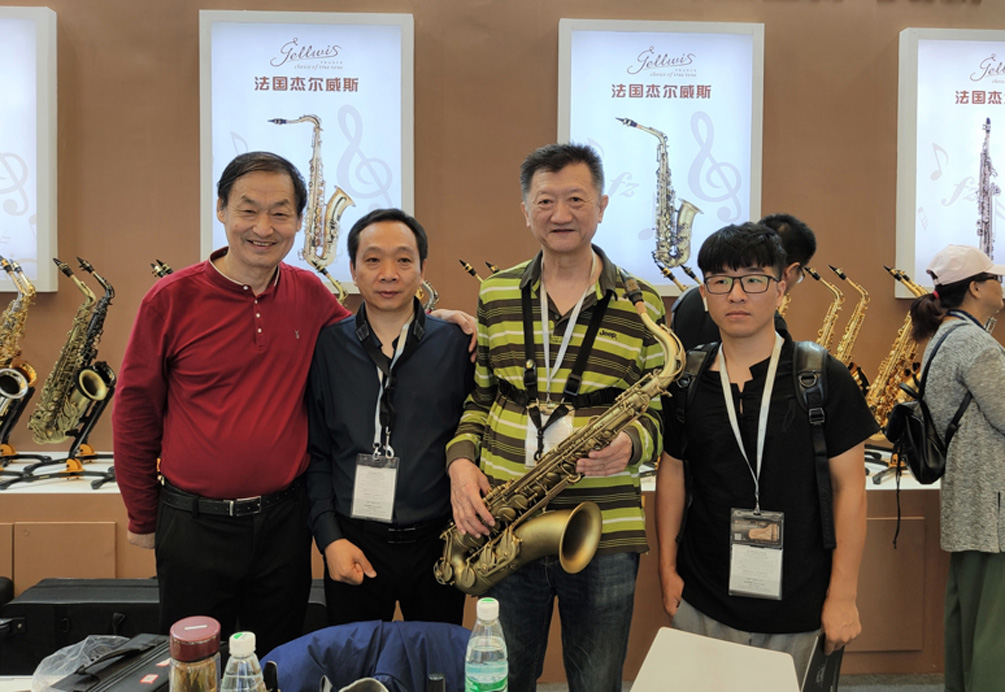 陸廷荃大師參展杰爾威斯 陸廷荃大師參展杰爾威斯