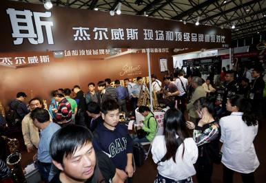 [杰爾威斯]薩克斯國(guó)際樂(lè)器展場(chǎng)場(chǎng)人氣火爆